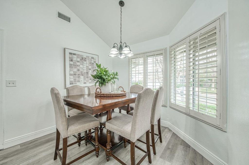 Image 7 of property listing at 9225 N Bramwell Street, Fresno, CA 93720