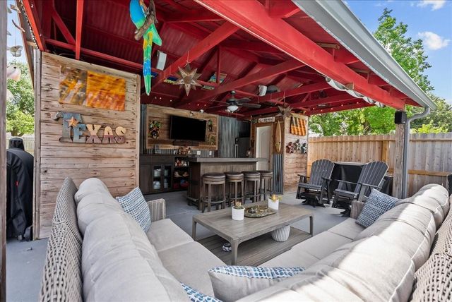 12603 C Bar Circle, Santa Fe, TX 77510