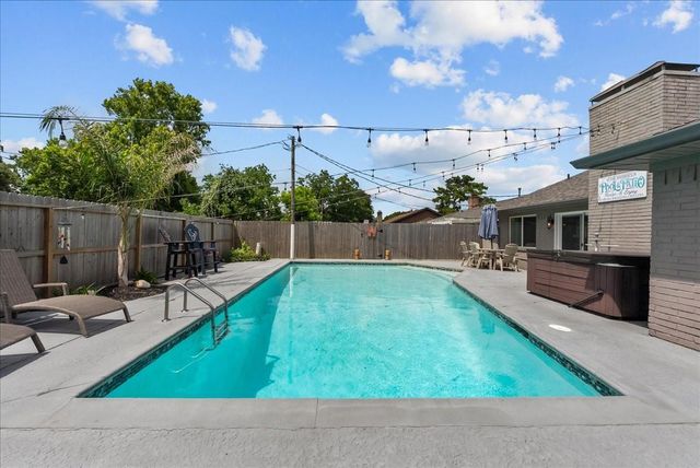 12603 C Bar Circle, Santa Fe, TX 77510