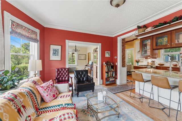 271 Highland Avenue, Providence, RI 02906