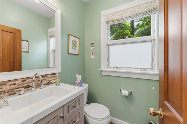271 Highland Avenue, Providence, RI 02906
