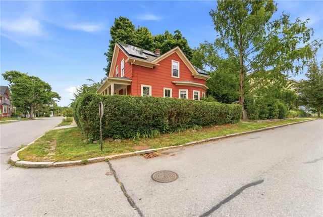 271 Highland Avenue, Providence, RI 02906