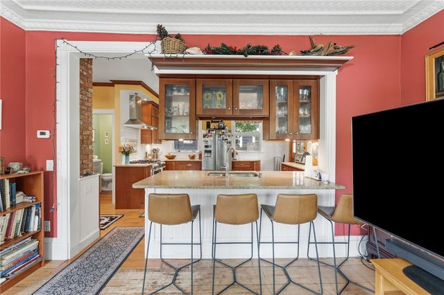 271 Highland Avenue, Providence, RI 02906