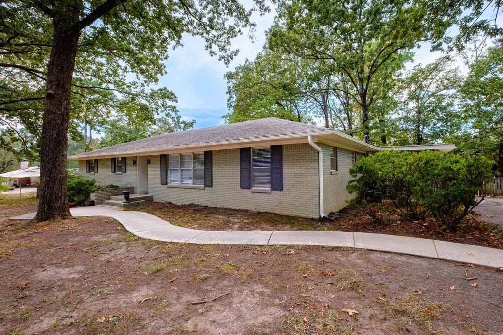 1300 White Road, Little Rock, AR 72211