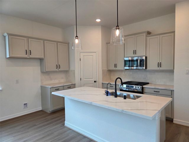 21651 Foxes Trove Trail, Magnolia, TX 77355