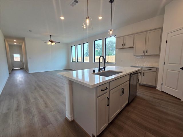 21651 Foxes Trove Trail, Magnolia, TX 77355