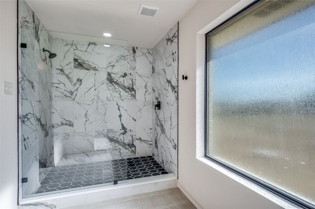 10422 Strittmatter Road, Pilot Point, TX 76258