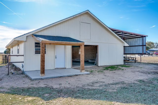 10422 Strittmatter Road, Pilot Point, TX 76258