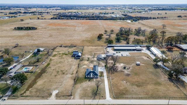 10422 Strittmatter Road, Pilot Point, TX 76258