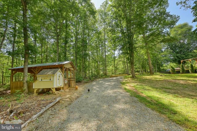 197 SHANNON GLEN CT, Louisa, VA 23093