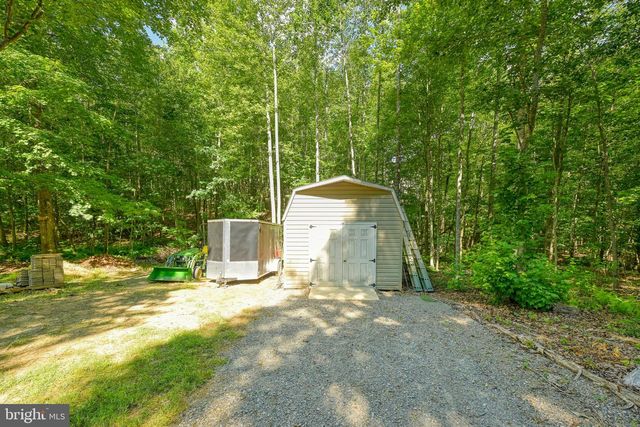 197 SHANNON GLEN CT, Louisa, VA 23093