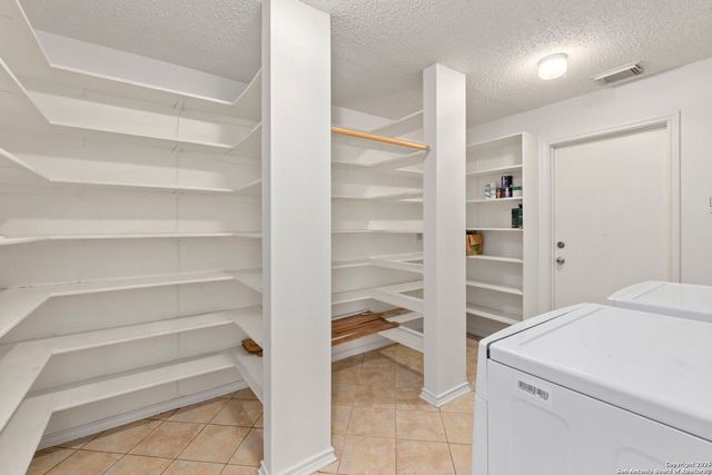 6311 Regency Ct, San Antonio, TX 78249