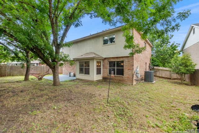 6311 Regency Ct, San Antonio, TX 78249