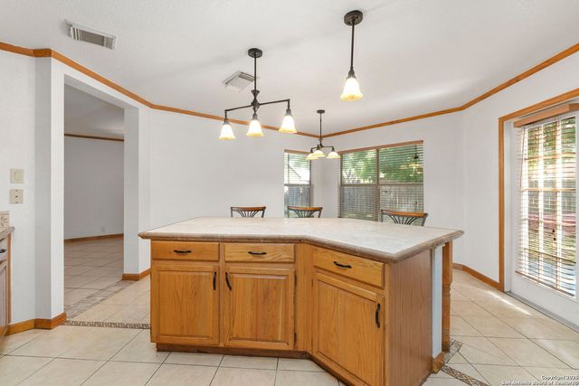 6311 Regency Ct, San Antonio, TX 78249