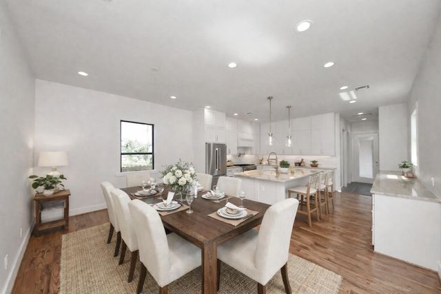 4541 Walker St, Houston, TX 77023