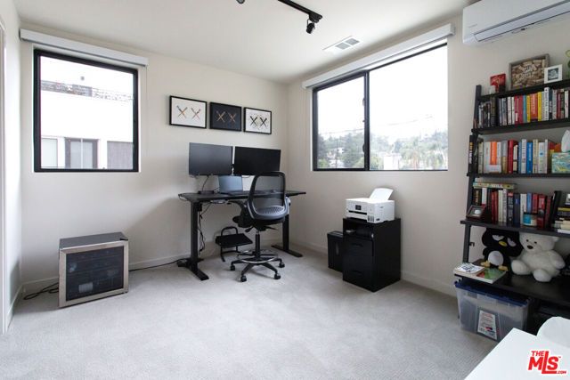 4515 N Ayla Lane, Los Angeles, CA 90041