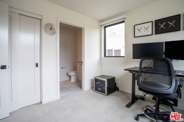 4515 N Ayla Lane, Los Angeles, CA 90041