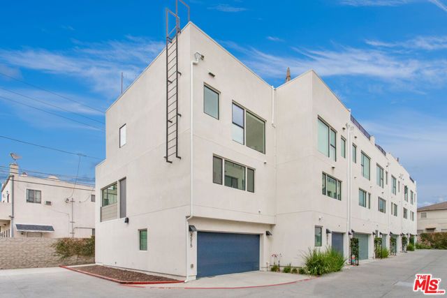 4515 N Ayla Lane, Los Angeles, CA 90041
