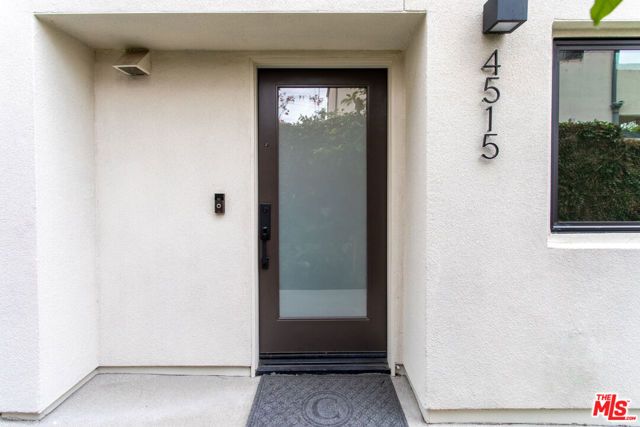 4515 N Ayla Lane, Los Angeles, CA 90041