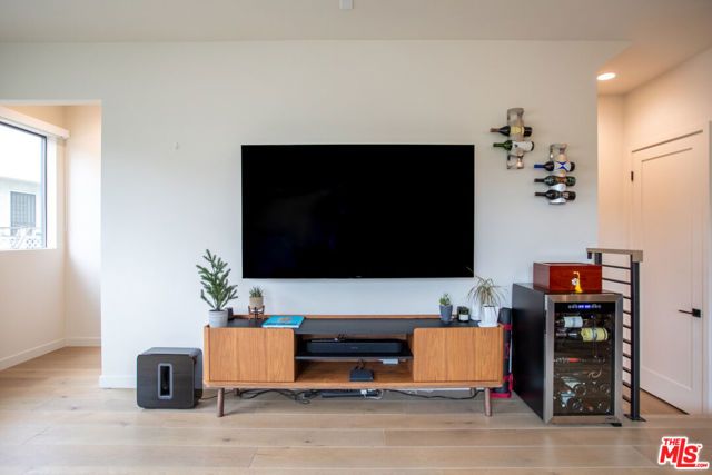 4515 N Ayla Lane, Los Angeles, CA 90041