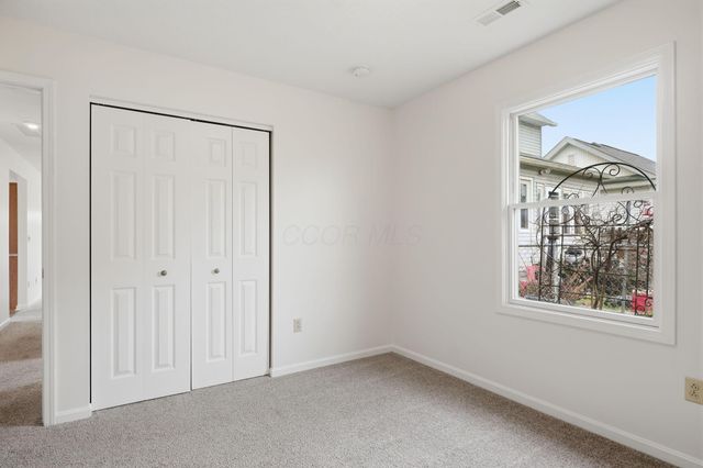 681 Maple Avenue, Newark, OH 43055