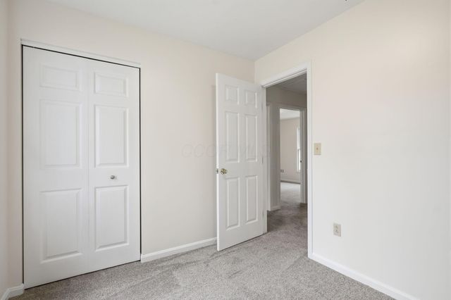 681 Maple Avenue, Newark, OH 43055