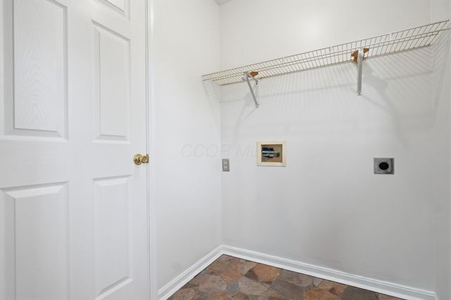 681 Maple Avenue, Newark, OH 43055