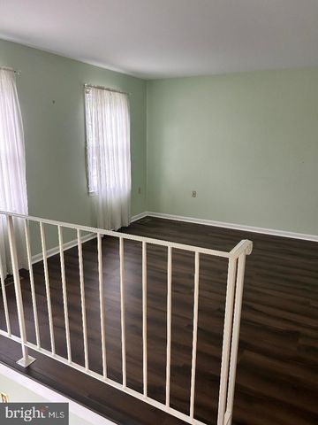 3000 SEMINOLE RD, Woodbridge, VA 22192