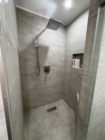 1015 N Kings Rd 309, West Hollywood, CA 90069