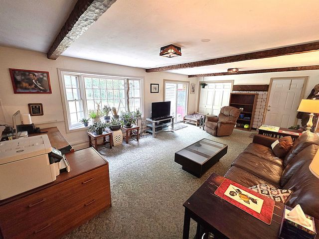 62 Boston Post Road, Amherst, NH 03031