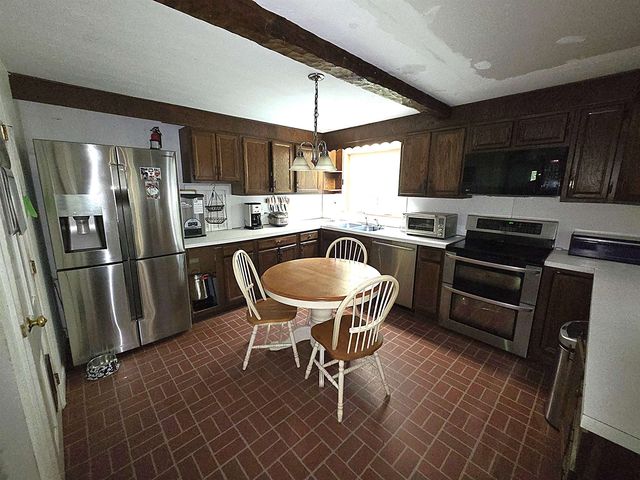 62 Boston Post Road, Amherst, NH 03031