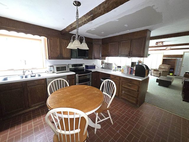 62 Boston Post Road, Amherst, NH 03031