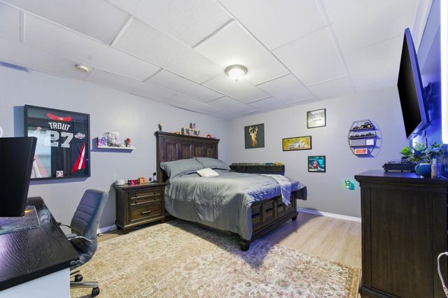 344 Sheffield St, Newton, KS 67114