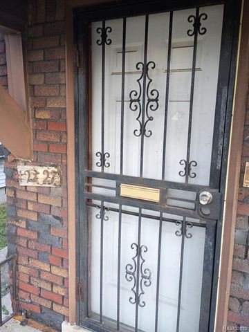 12327 Rosemary Street, Detroit, MI 48213
