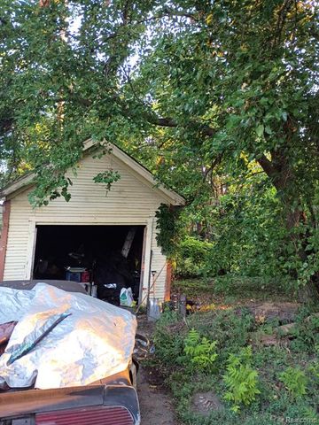 12327 Rosemary Street, Detroit, MI 48213