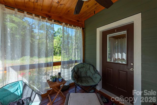 335 James View Road, Marion, NC 28752
