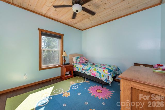 335 James View Road, Marion, NC 28752