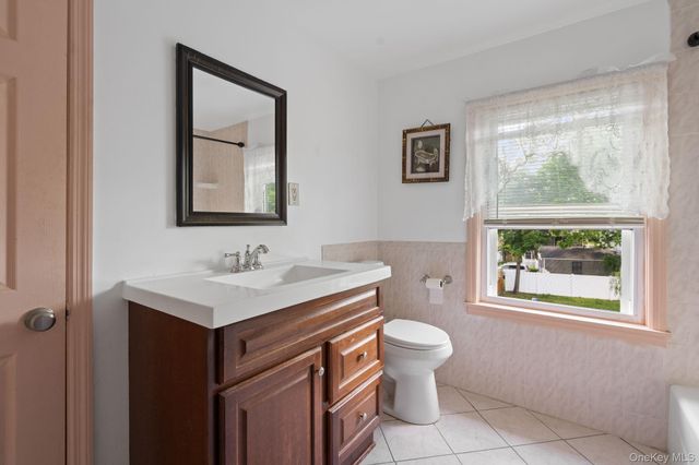 8 Mildred Avenue, Poughkeepsie, NY 12603
