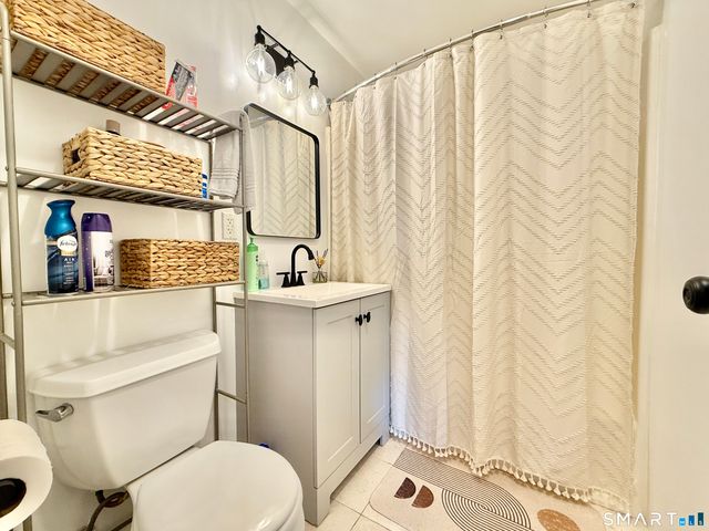 1633 Washington Boulevard 4D, Stamford, CT 06902