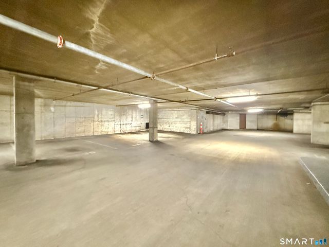 1633 Washington Boulevard 4D, Stamford, CT 06902