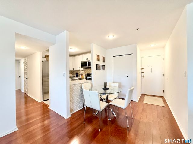 1633 Washington Boulevard 4D, Stamford, CT 06902