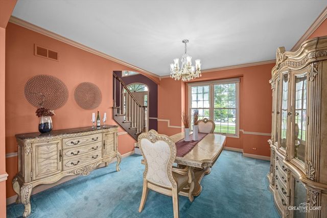 1475 S Crowfoot Circle, Hoffman Estates, IL 60169