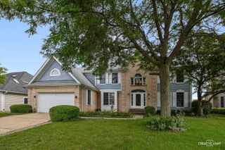 1475 S Crowfoot Circle, Hoffman Estates, IL 60169