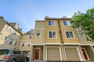 1800 NE 40th Street #F3, Renton, WA 98056
