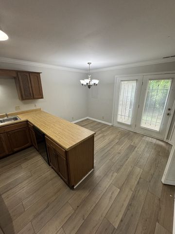 107 Northcrest Ct, Nashville, TN 37211