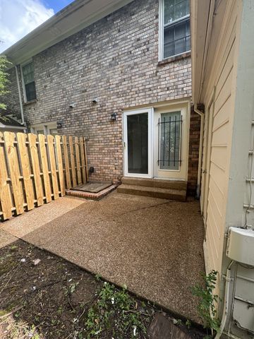 107 Northcrest Ct, Nashville, TN 37211