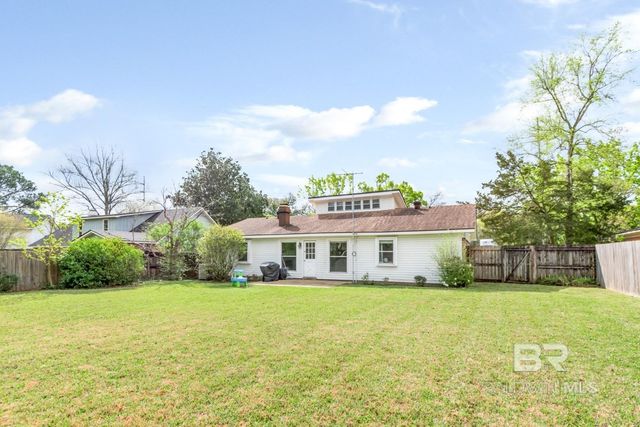 6208 Cottage Hill Road, Mobile, AL 36609