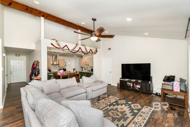 6208 Cottage Hill Road, Mobile, AL 36609