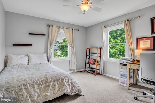 140 FINEVIEW RD, Camp Hill, PA 17011