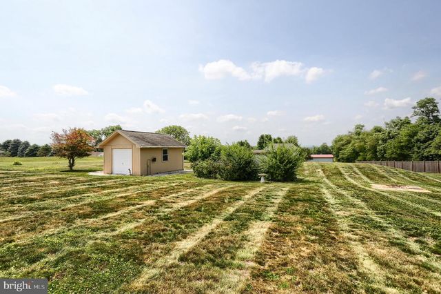 422 BOLLINGER RD, Littlestown, PA 17340